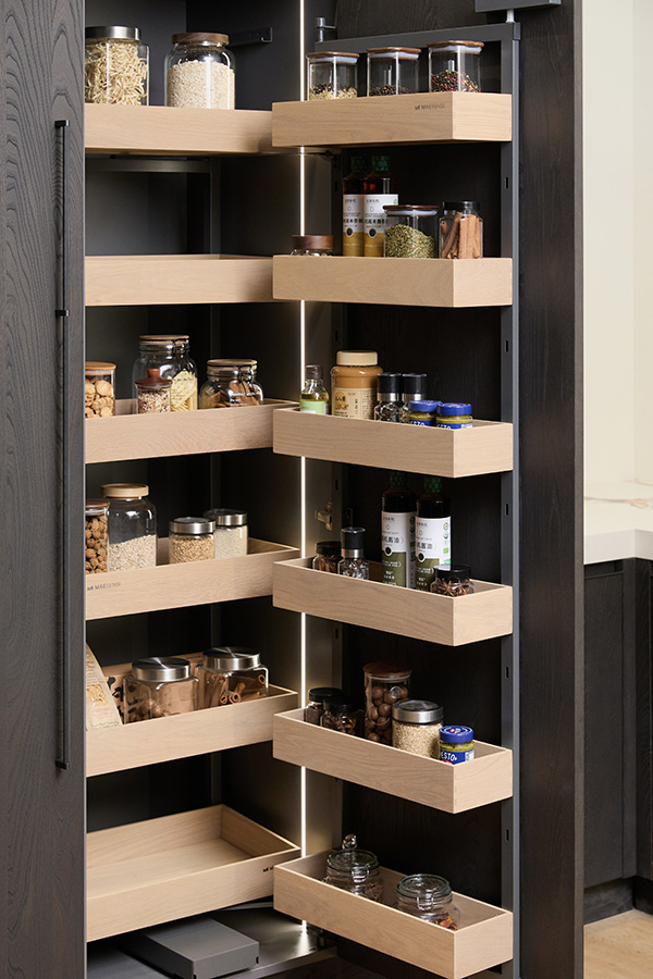 IO Ingenious One Series — High Cabinet Interior